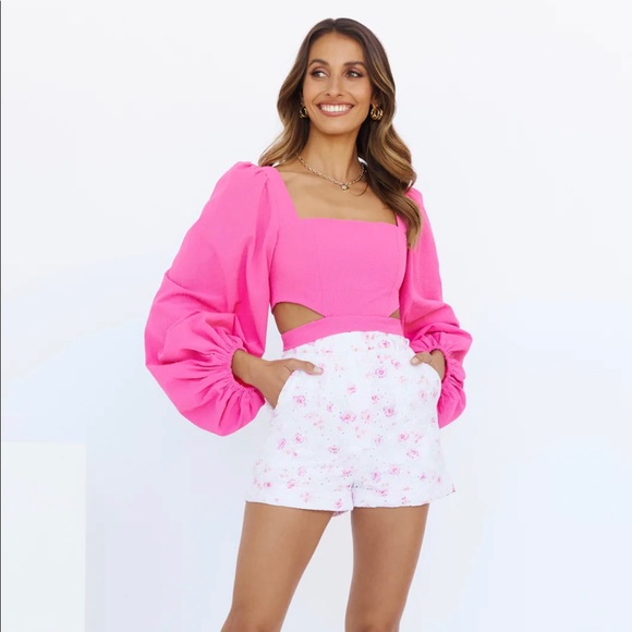 Hello Molly strawberry smiles top size M - Picture 2 of 6